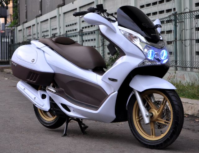 Honda PCX Minimalis New s.jpg