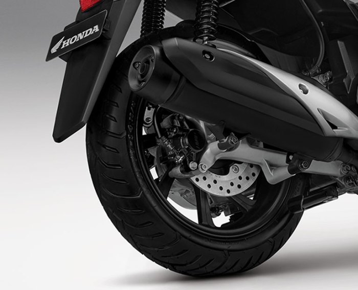 Rear-Disc-Brake-Honda-PCX-150-2018.jpg