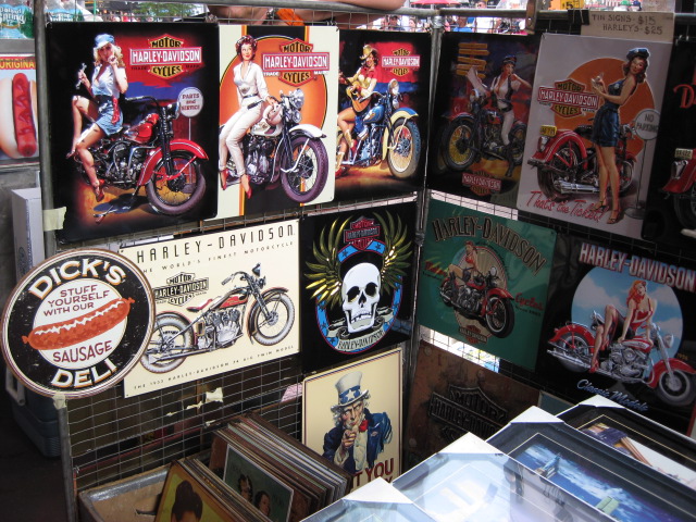 NYC St. Vendor Aluminum Biker  Plaques.JPG