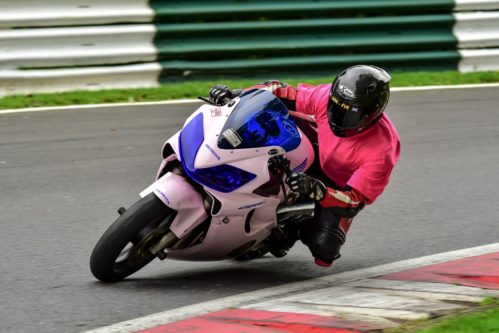 downloadl_201019_1530_cadwell_park.jpg