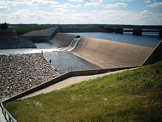 spillway-3.JPG