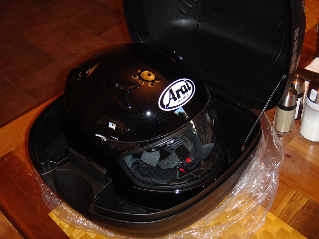 With my Arai Signet-Q inside.