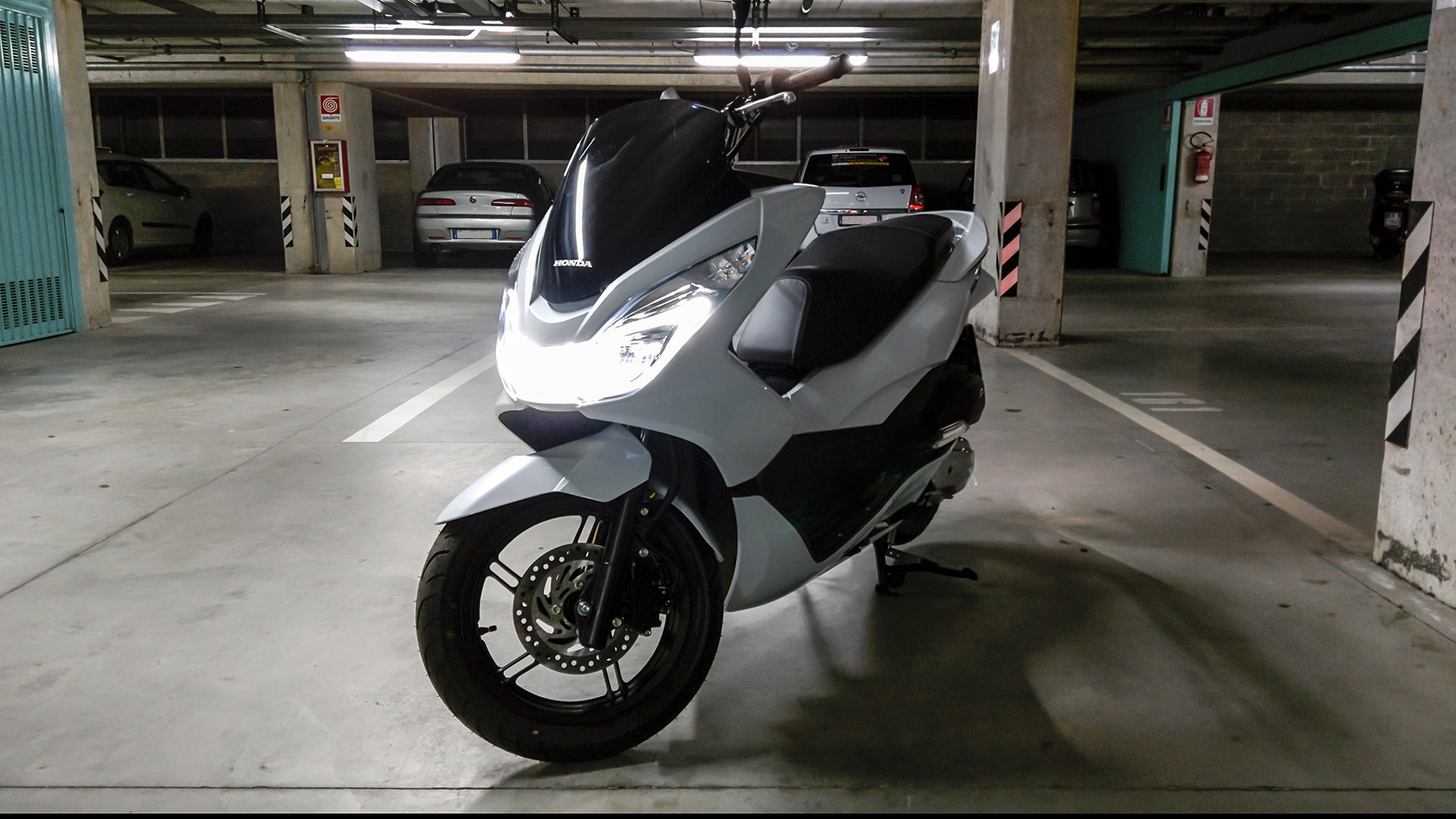 2015 White PCX.