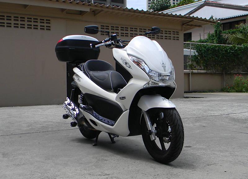 PCX 012 A_800x600.jpg