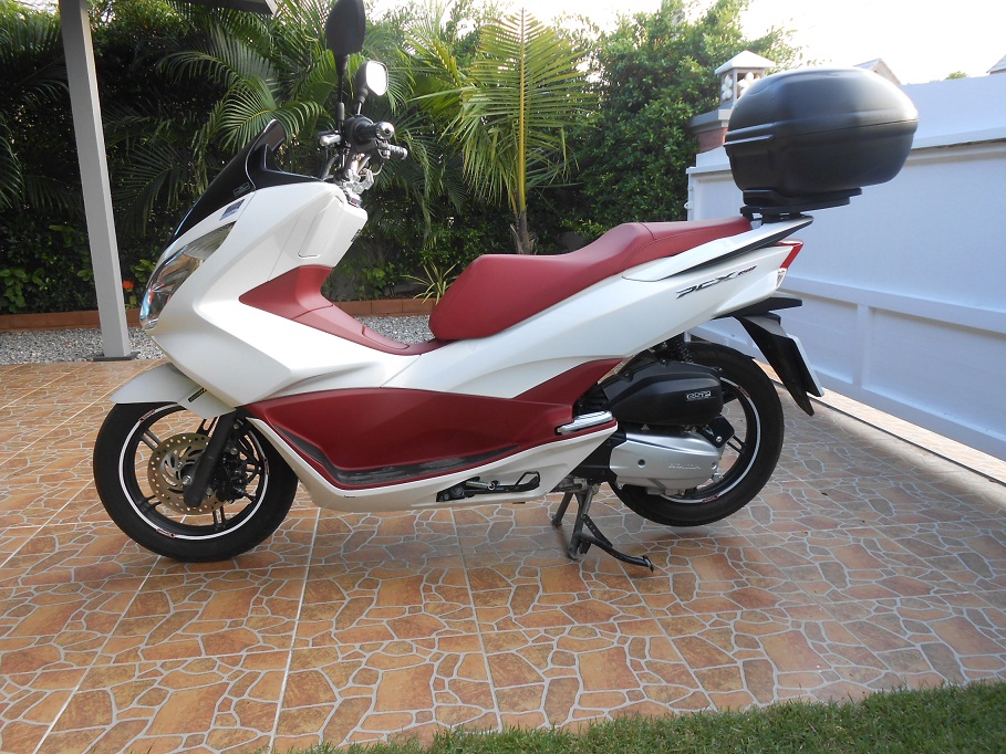PCX white 007 - Copy.JPG