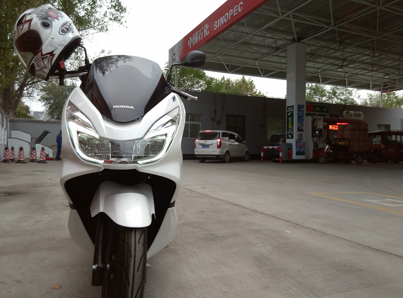 &lt;trans data-src=&quot;In the gas station&quot; data-dst=&quot;在加油站&quot;&gt;在加油站&lt;/trans&gt;