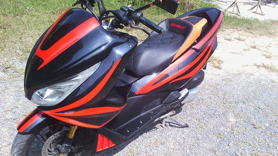 black orange PCX3.jpg